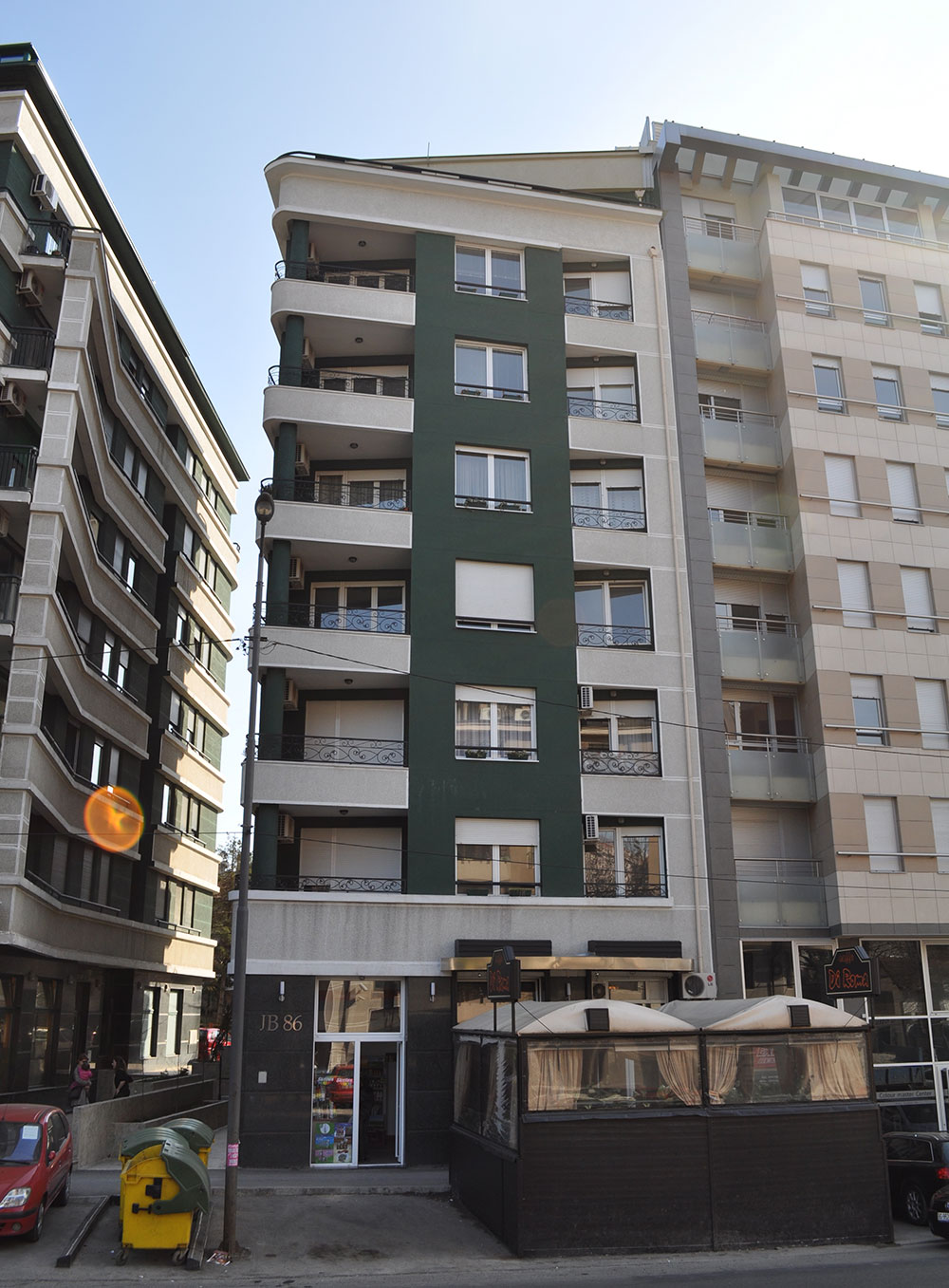 Stambeni poslovni objekat - Južni bulevar 86